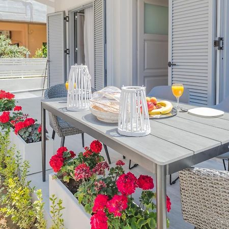 Rotunda Suites Kalamaki Dış mekan fotoğraf